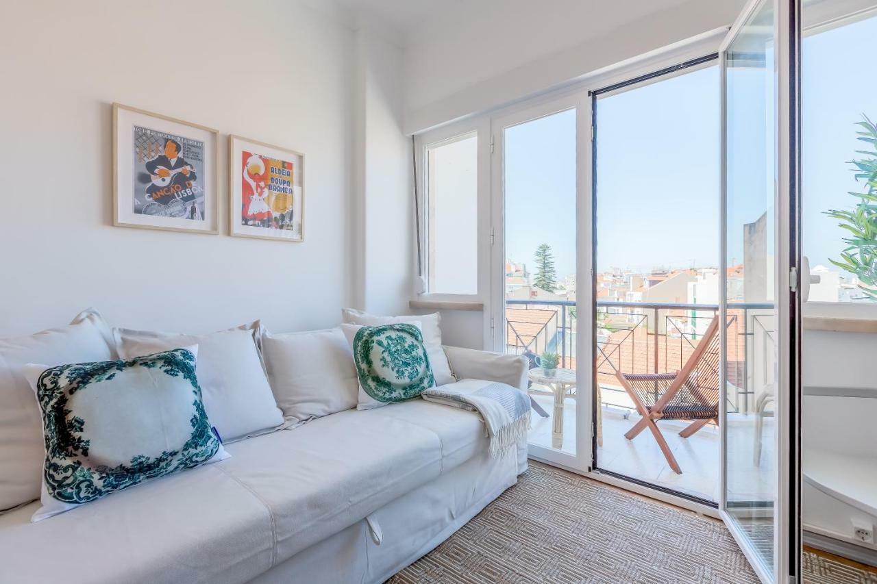 Renovated Sunny Apartment With Amazing Sunset Balcony , By Timecooler Lisboa Exterior foto